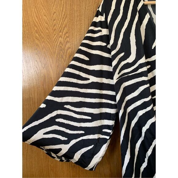H&M Satin Front Wrap Zebra Print Dress Black, Size L - Picture 5 of 10